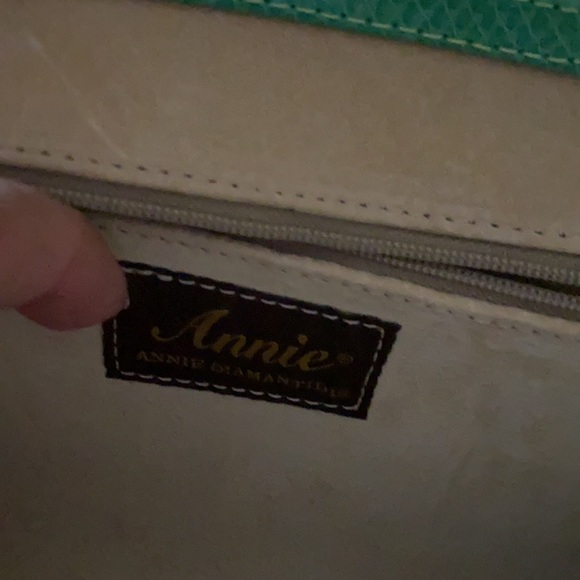 Annie® Athena-Emerald Green - Picture 5 of 7